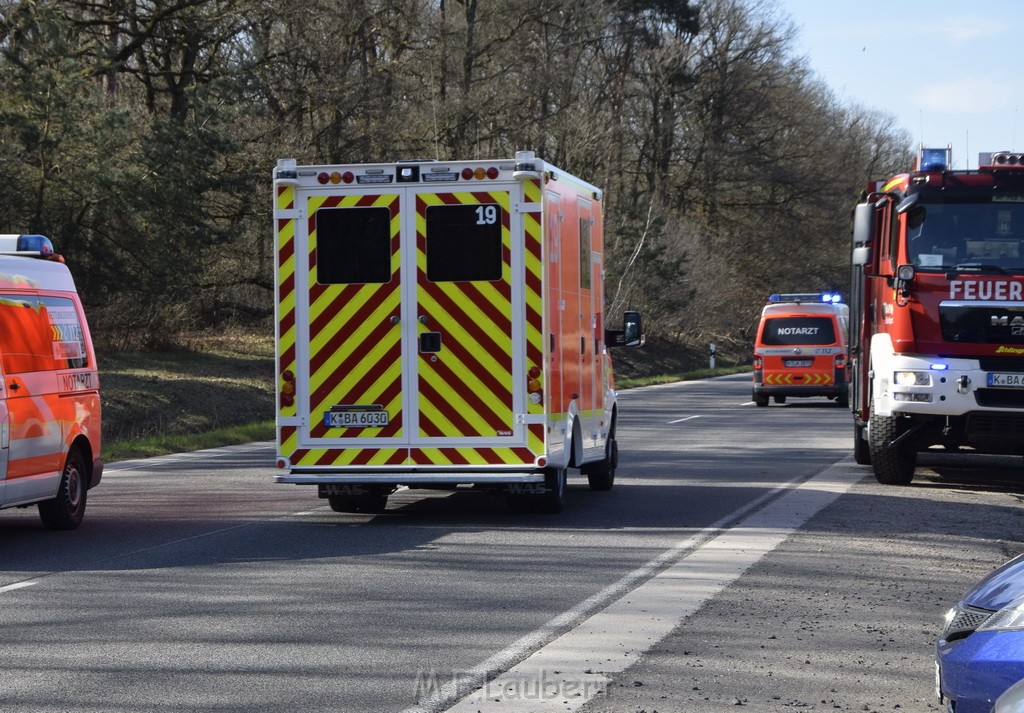 Schwerer VU Krad Fahrrad Koeln Porz Alte Koelnerstr P027.JPG - Miklos Laubert